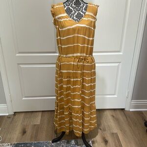 Simply Vera Vera Wang Gold striped tiered dress size XXL